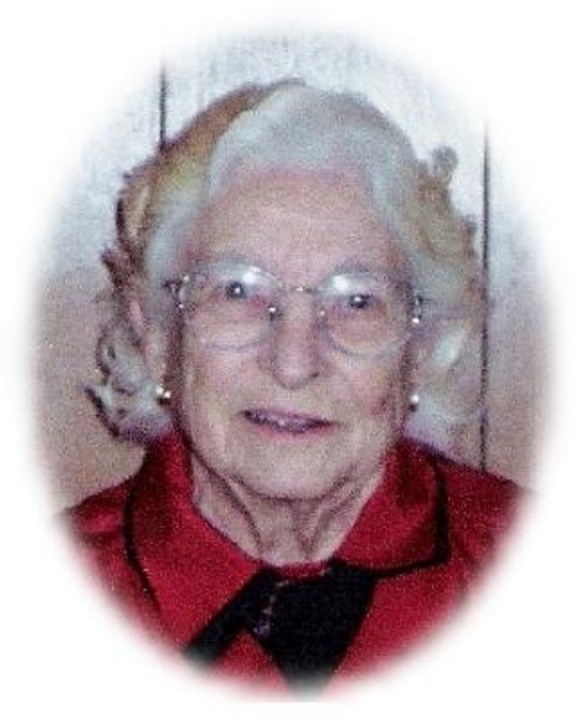 Estella Deline Profile Photo