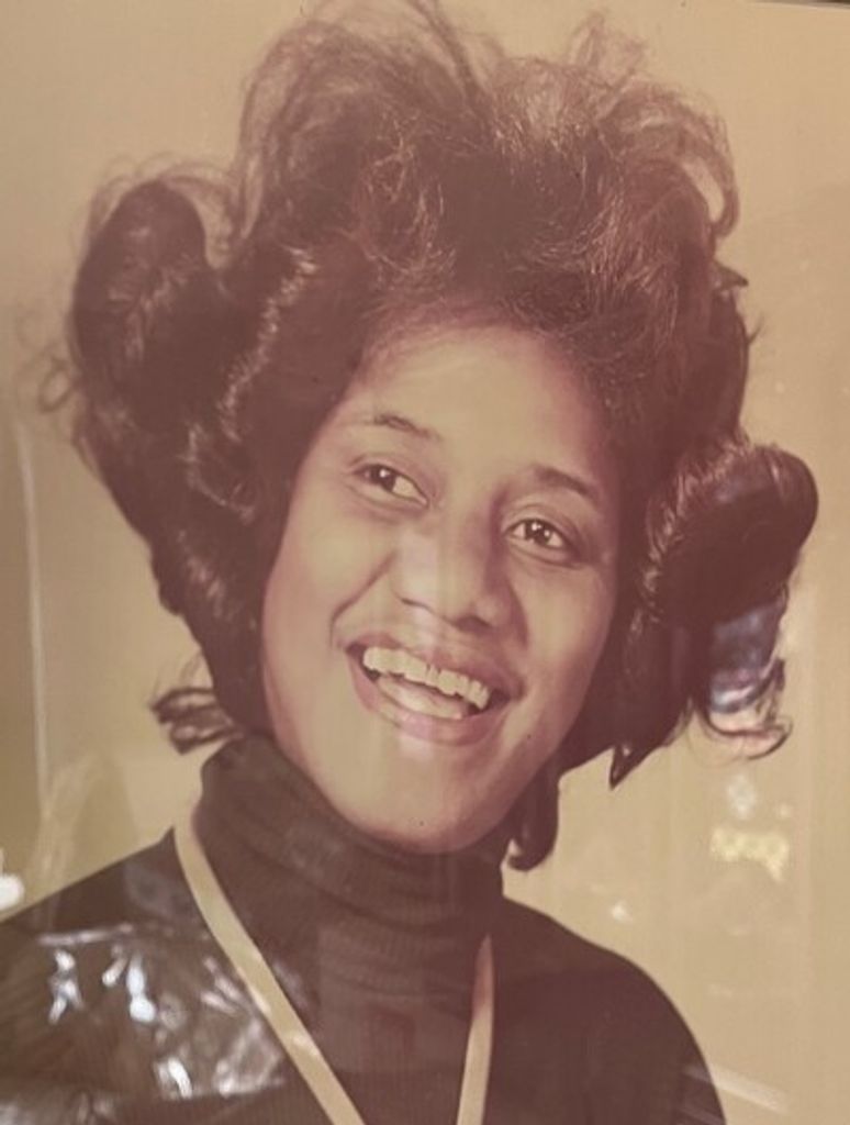 Mrs. Laura Brooks Profile Photo