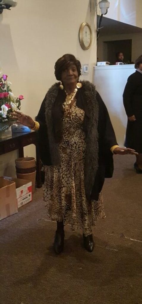 Essie Singletary