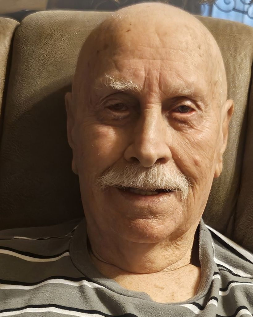 Gordon Ray Comstock Profile Photo