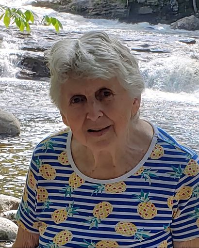 Joan F. Vien Bennett's obituary image
