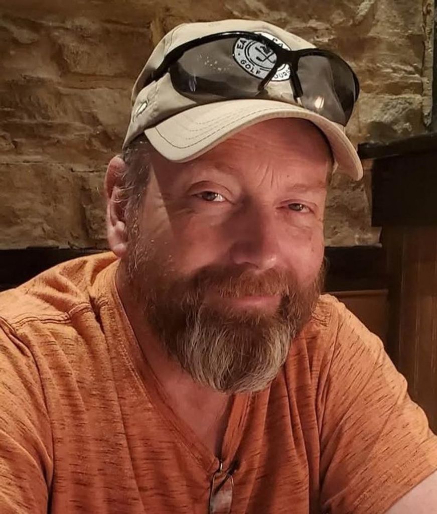 Travis Clay Johnson Profile Photo