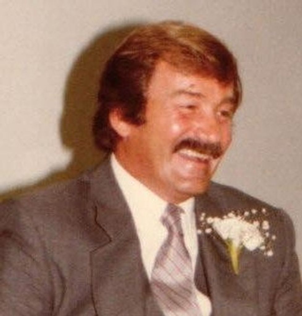 Basil Wayne Huett Profile Photo