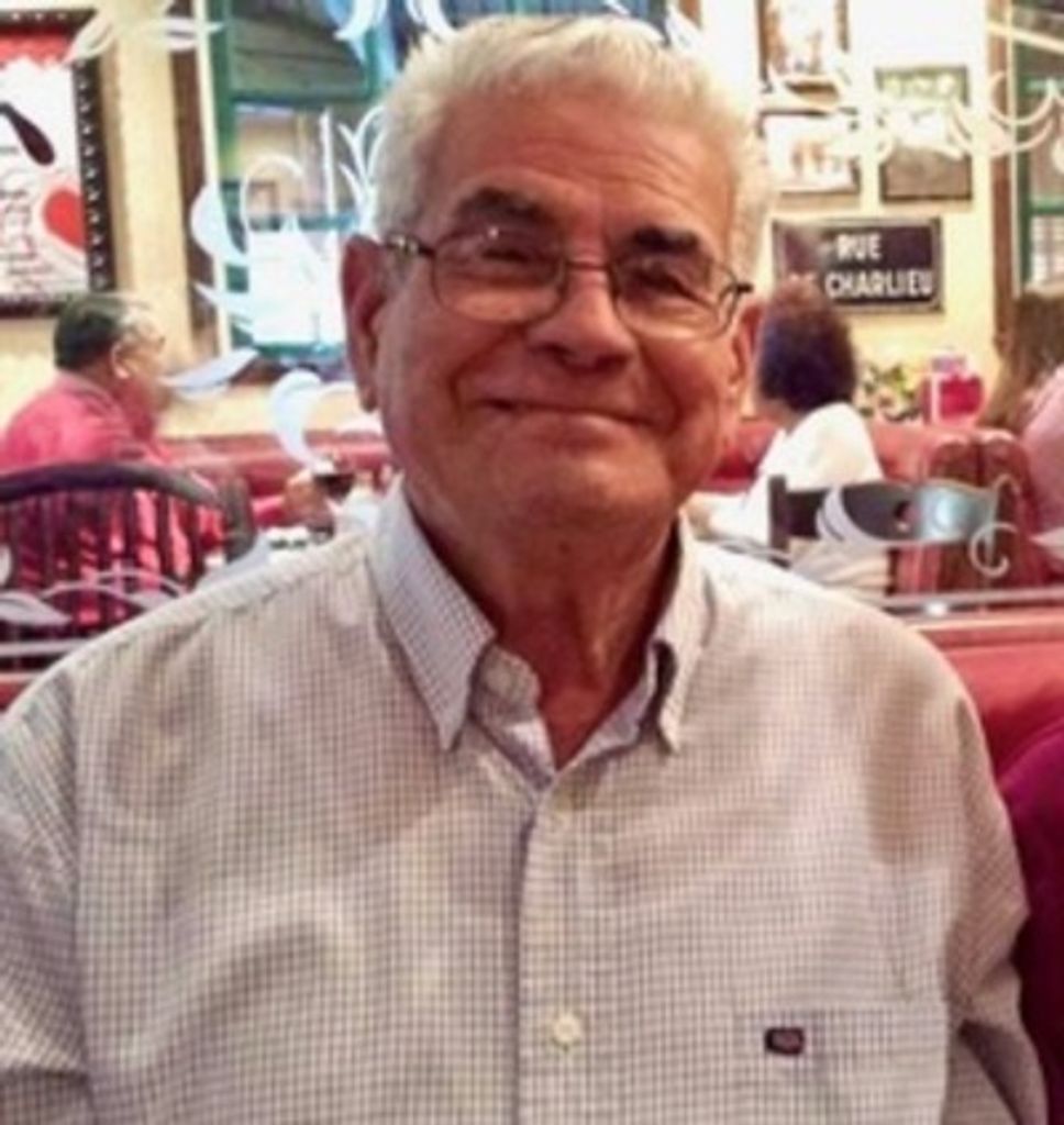Robert Benavides Profile Photo