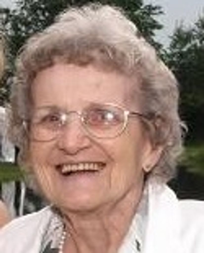 Elizabeth "Betty" (Sterpka)  Kralik