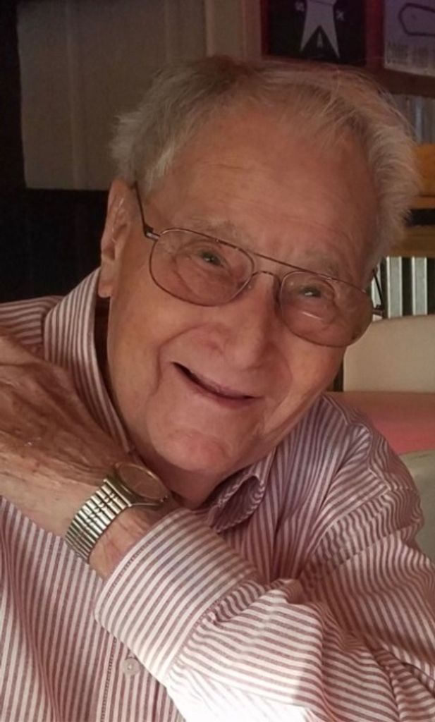 Hadden Mathias Dietrich Profile Photo