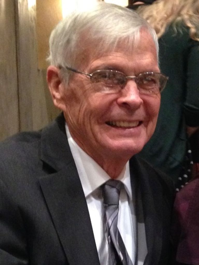 Lester W. Carey Profile Photo