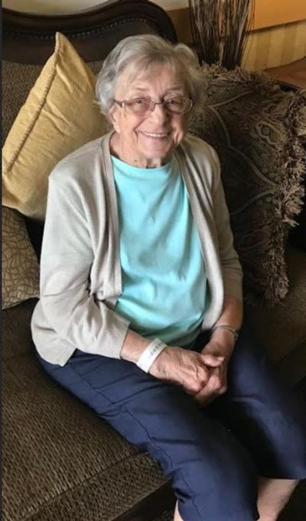 Claire Keil Profile Photo