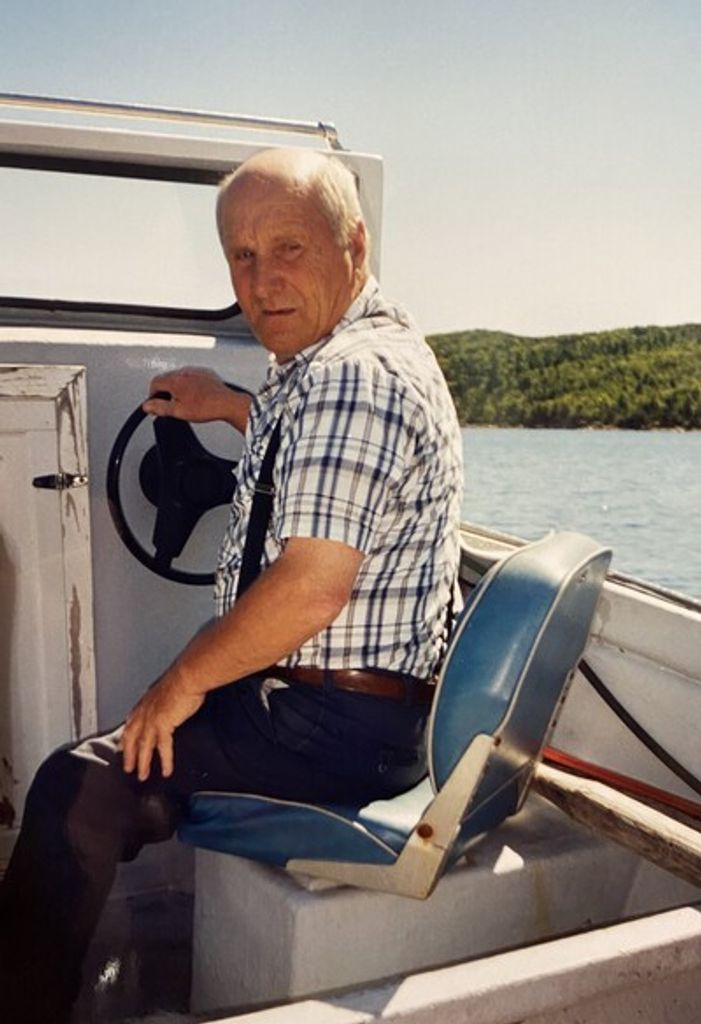Llewellyn Hunt Profile Photo