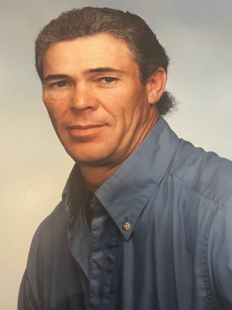 Bruce Douglas Mullins Profile Photo