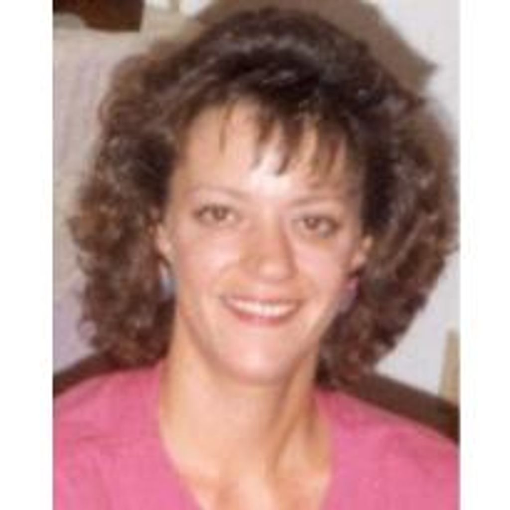 Carolyn Hart Profile Photo