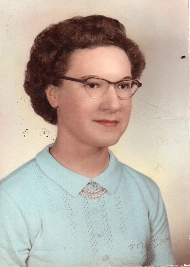 Lois Davis I. Profile Photo