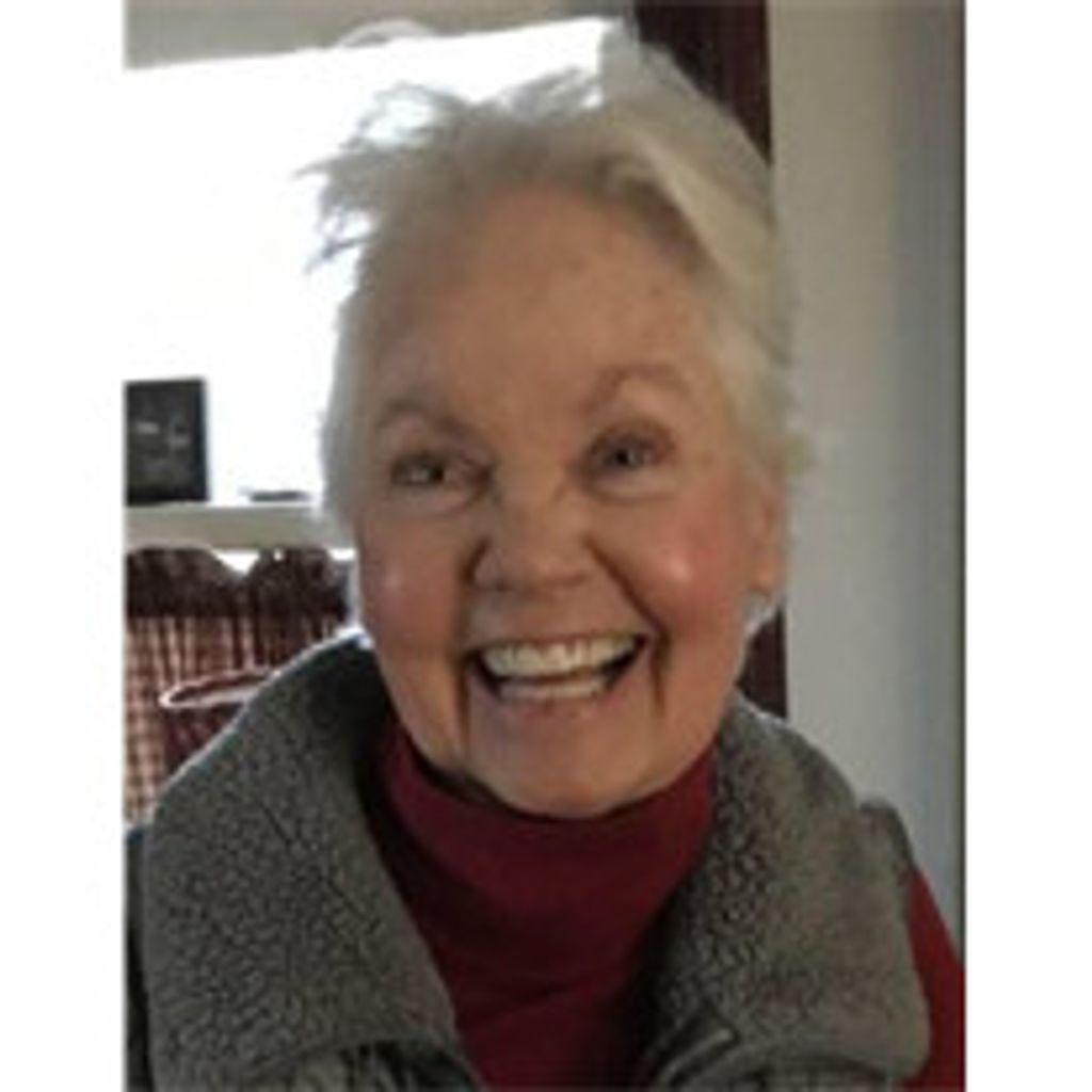 Holly Stackpole Smith
