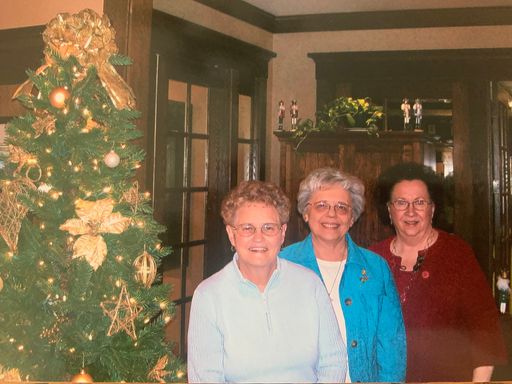 Karen L. Parker photo gallery thumbnail 37 of 50