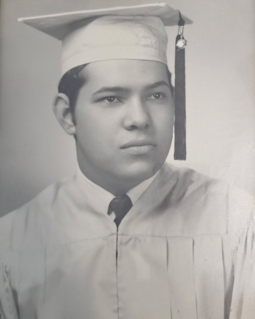 Victor Hernandez Profile Photo