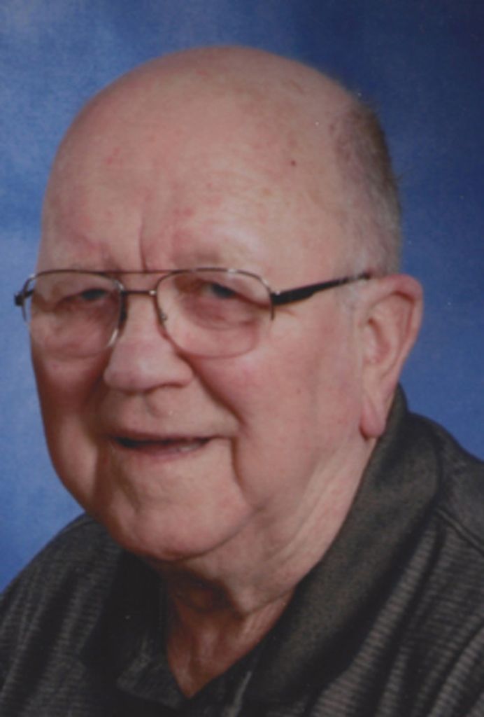 Robert Strand Profile Photo