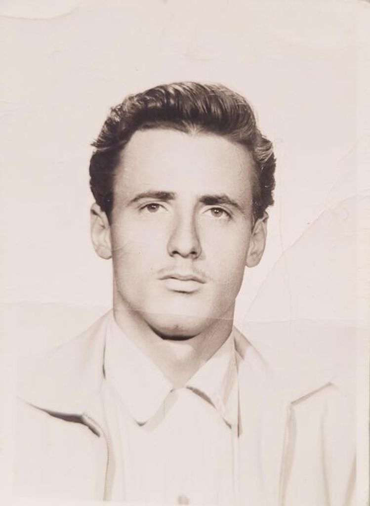 Alfredo Quijano Profile Photo