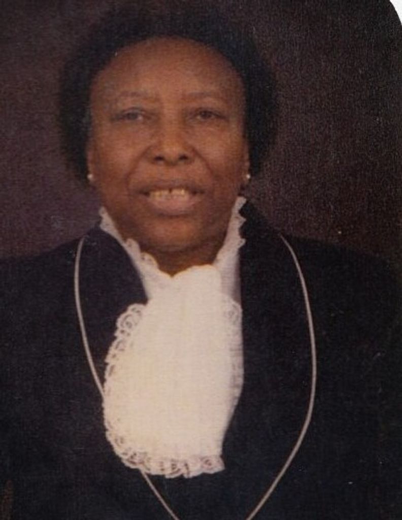 Ms. Lucille Evelyn (Phillips) Shaw