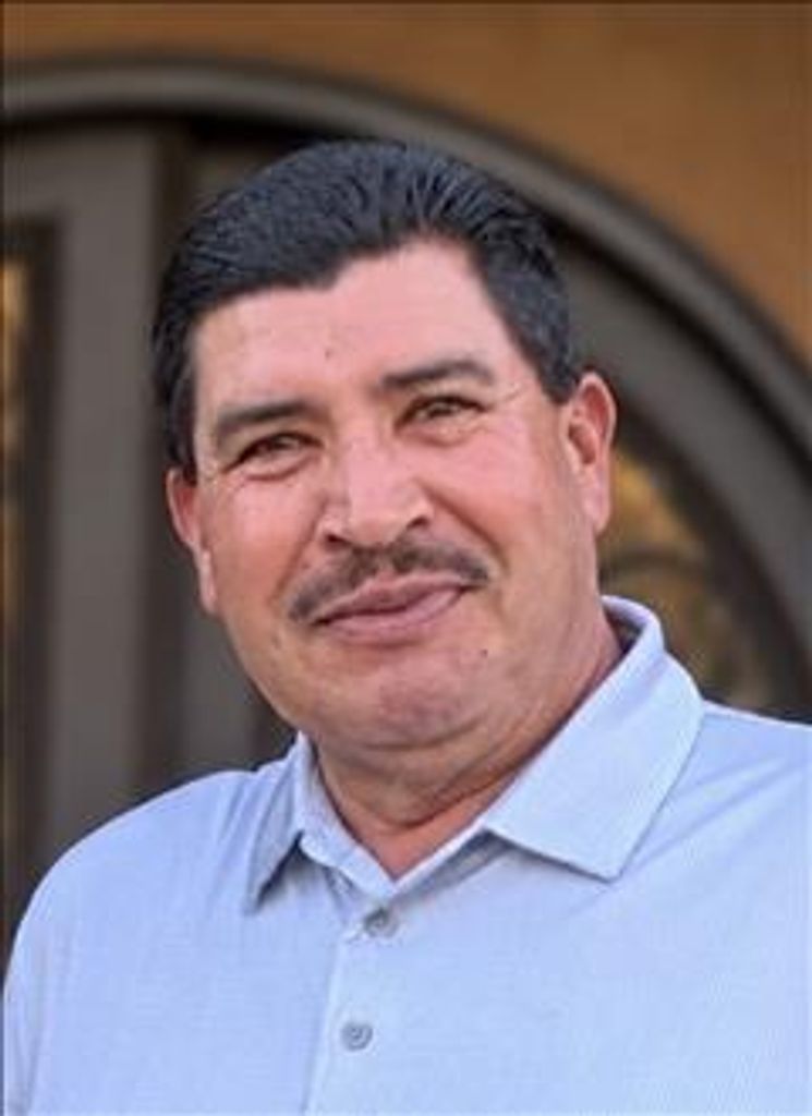 Benito Santoyo Profile Photo