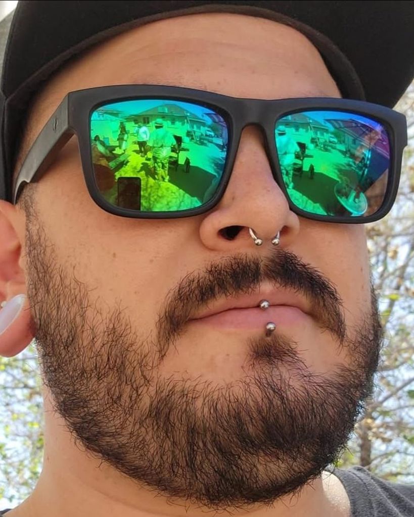 Timothy Roberts Profile Photo