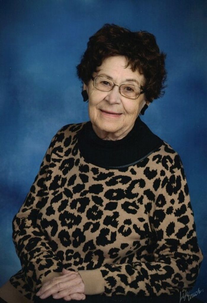 Elizabeth Hartl Profile Photo