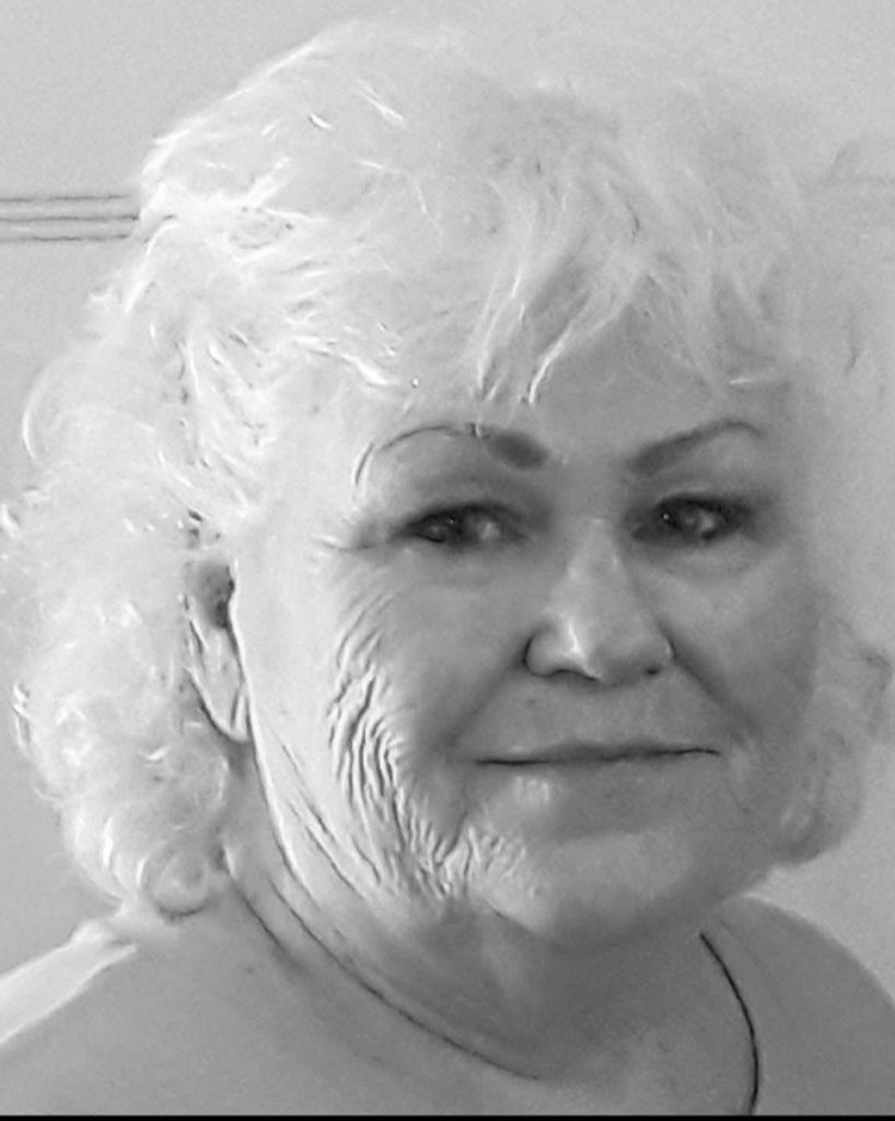 Edwina "Winnie" Hearll Earl