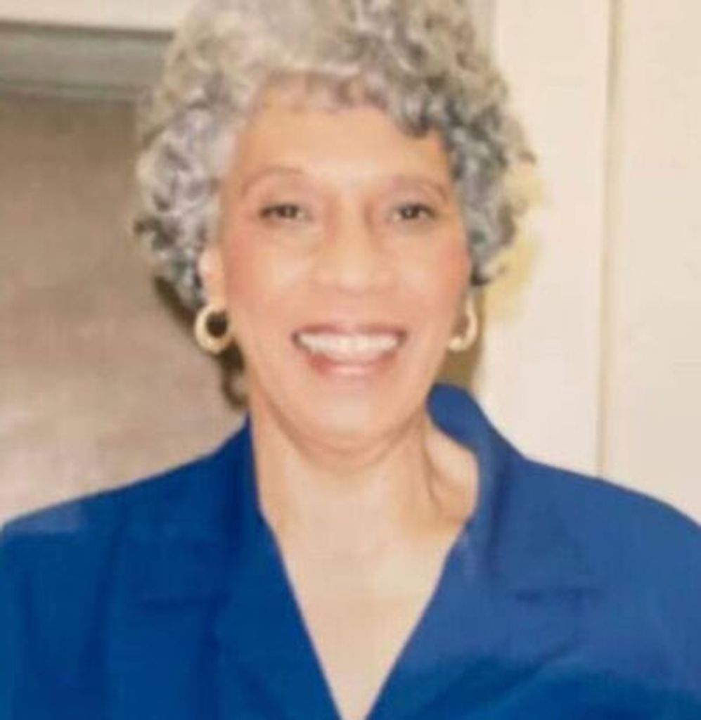 Mrs Mae W Duff Profile Photo