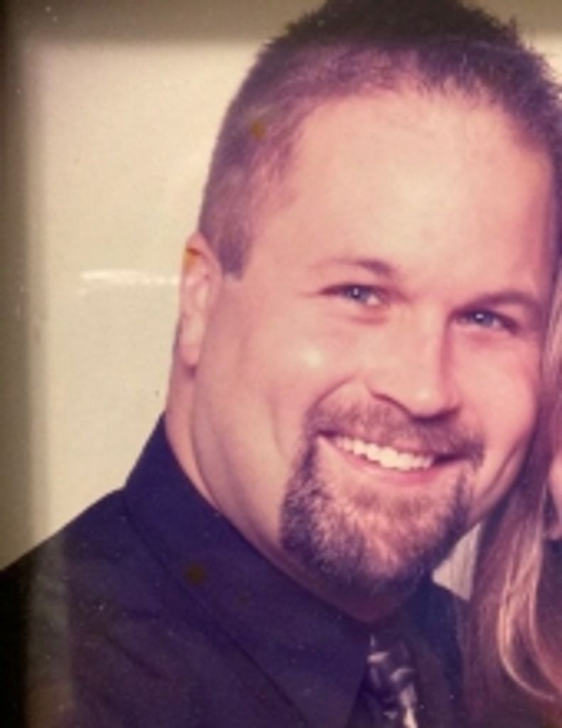 Travis Lee Schuler Profile Photo