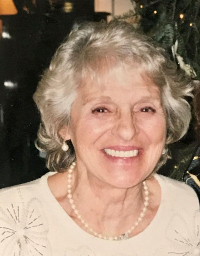 Virginia Mennette Profile Photo