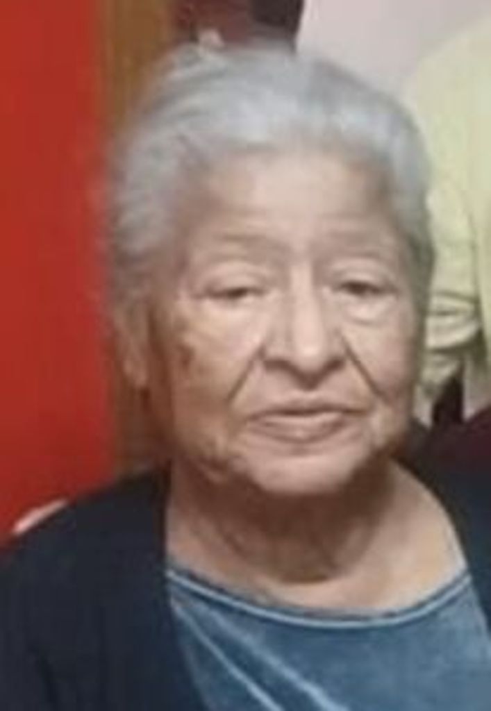 Emma C. Núñez