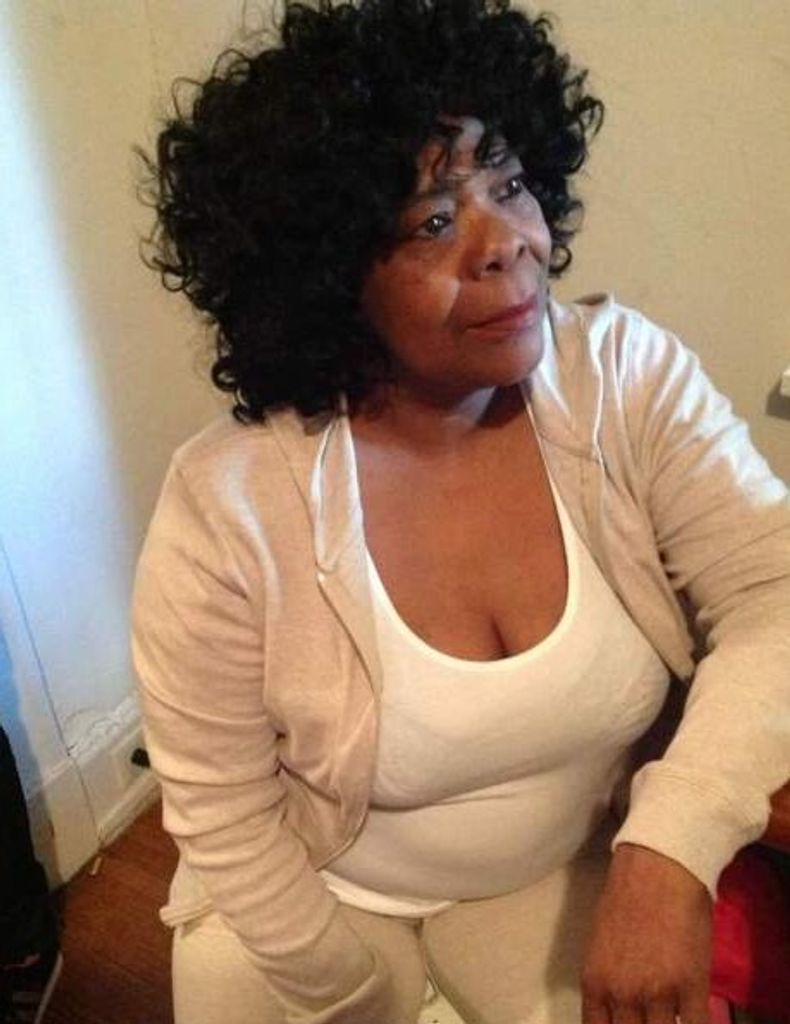 Carolyn E. Strattman