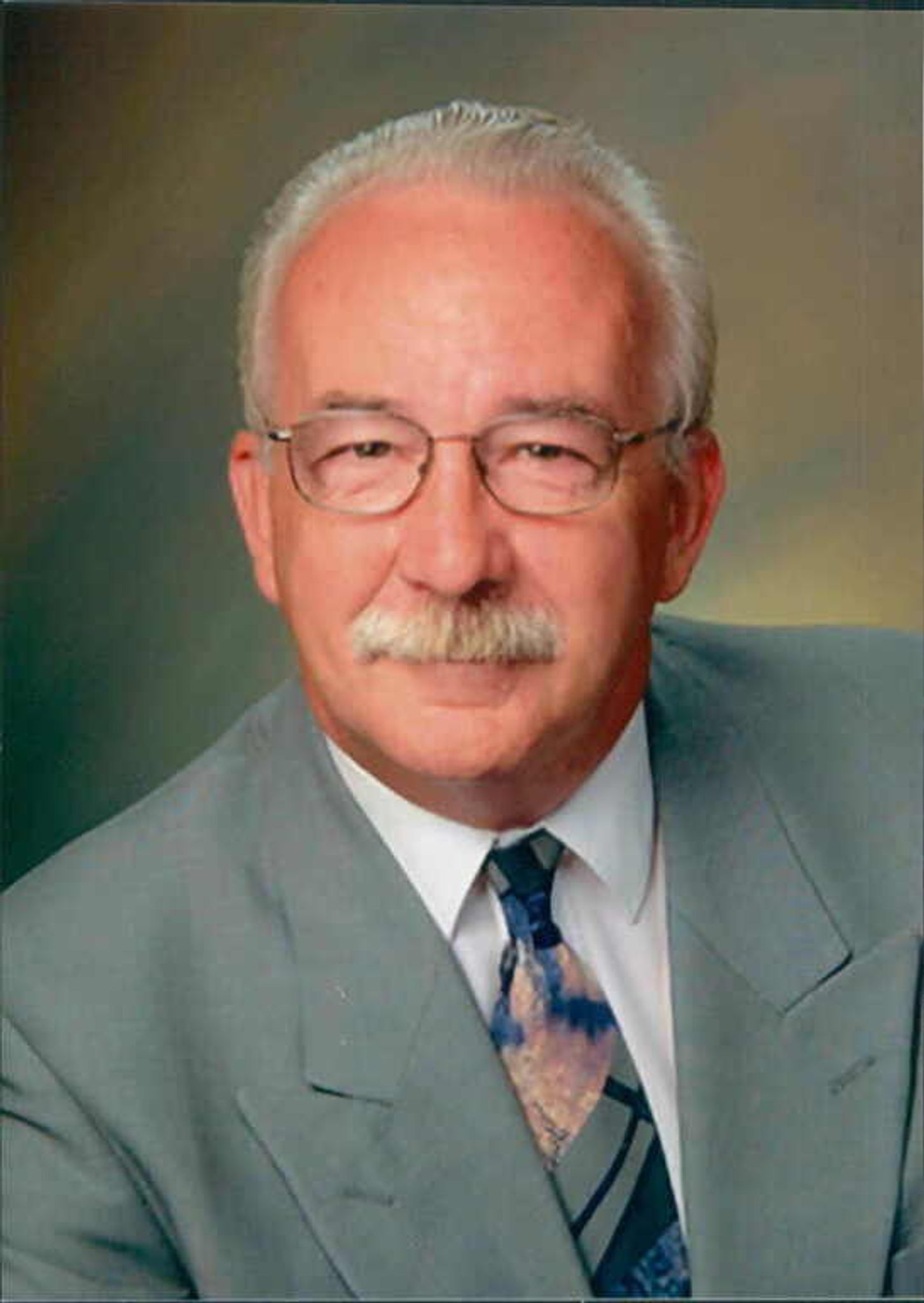 Peter Noonan photo gallery image 1 of 2