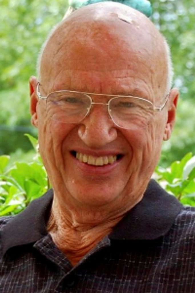 Robert W. Holton, Jr. Profile Photo