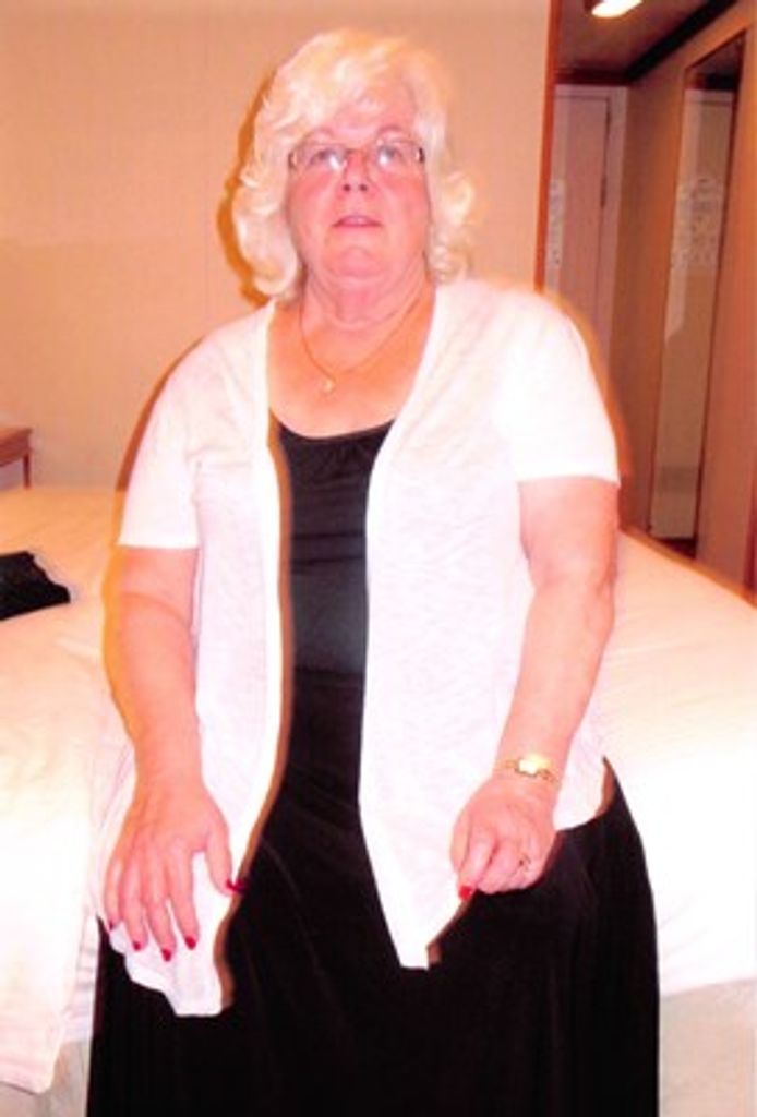 Helena  Whitt