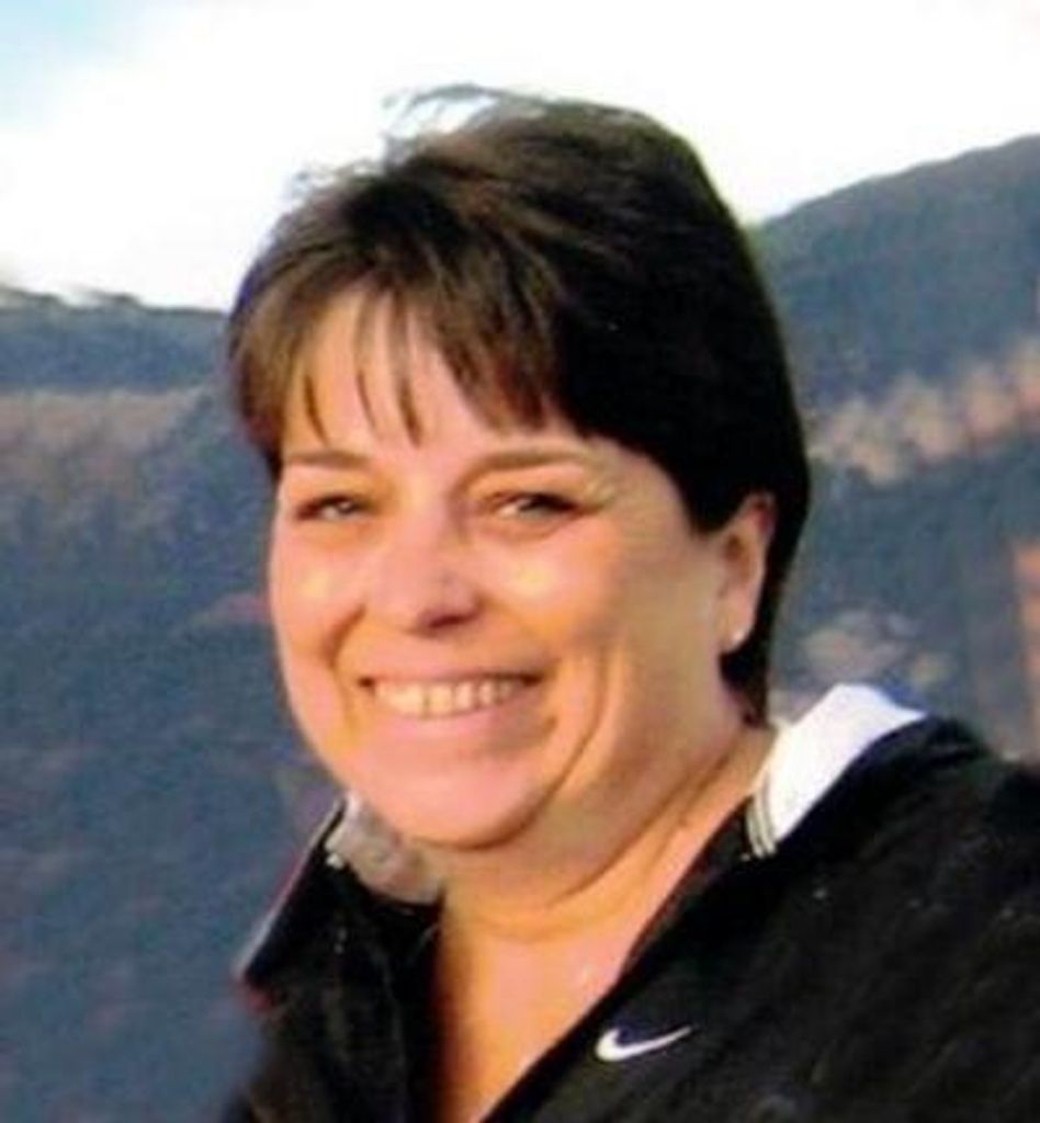 Yvonne Morene (Holst) Zimpfer Profile Photo