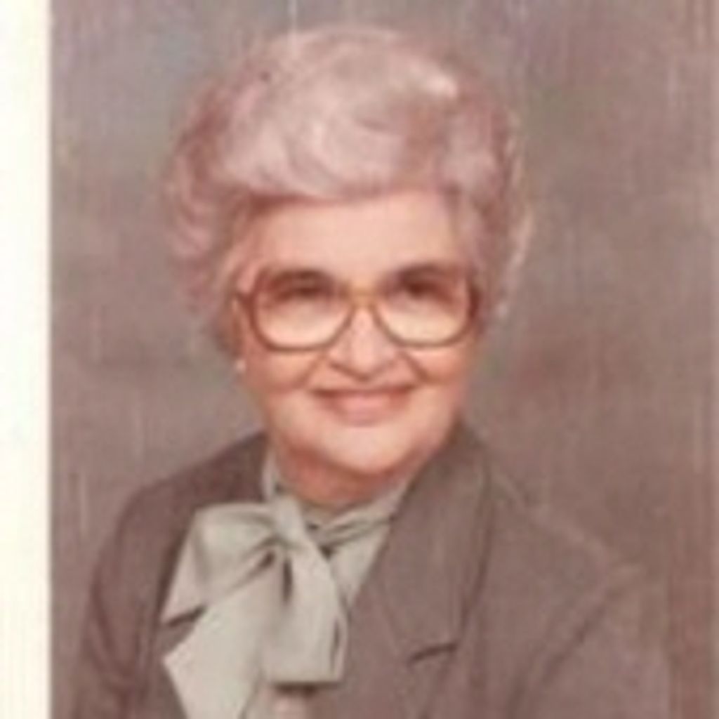 Evelyn Mae Davis