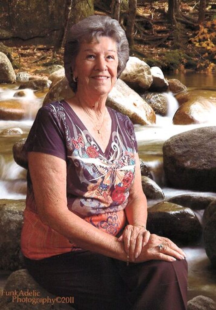 Lois Hunt Profile Photo