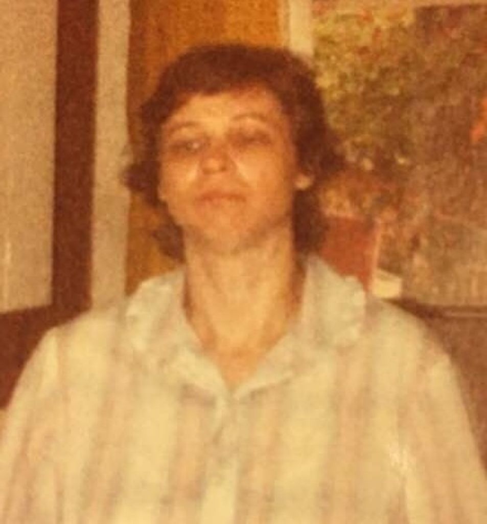Miss Linda Lou Marshall