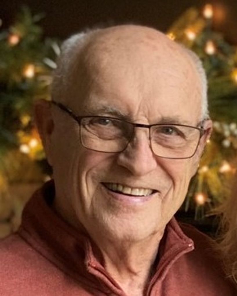 Robert "Bob" M. Hoyt