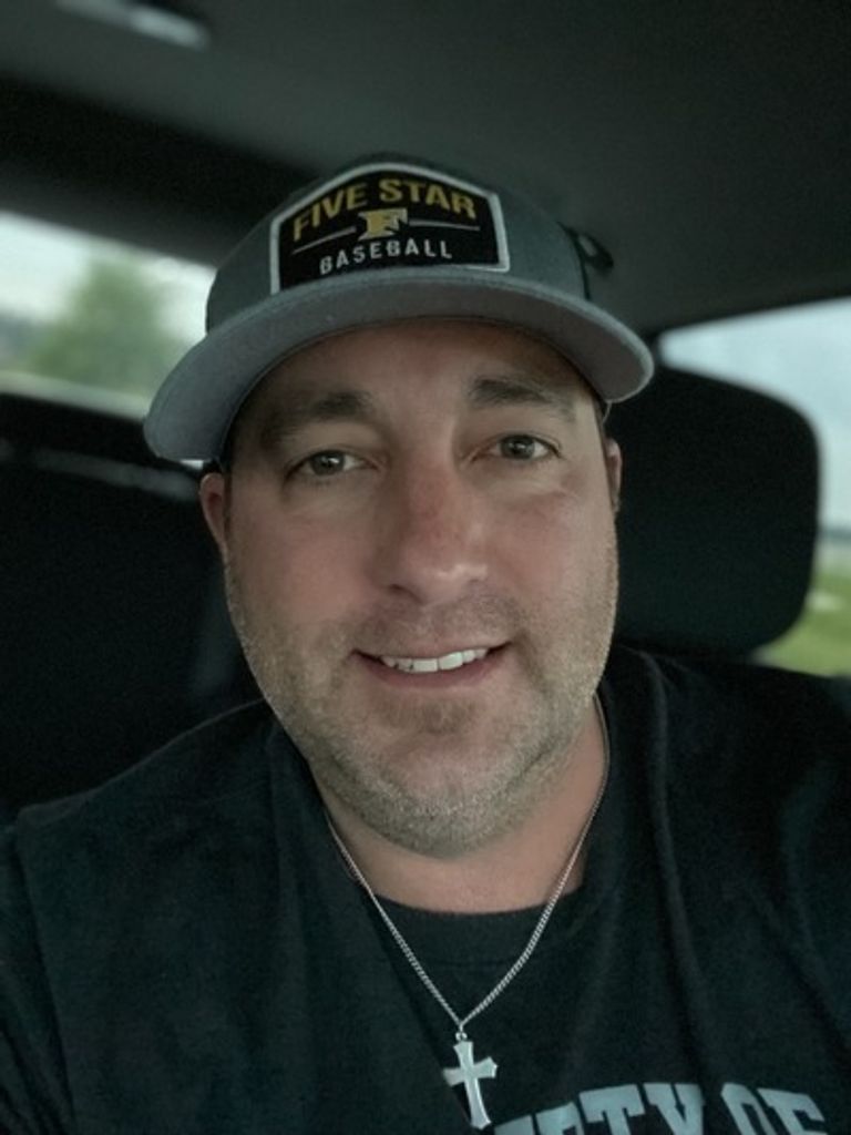 Gregory Ryan Moon Profile Photo