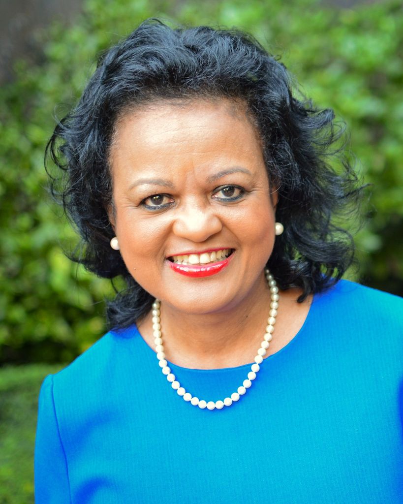 Lisa Yvette Dowell Profile Photo