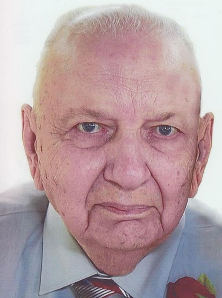 Albert M. Davis Profile Photo