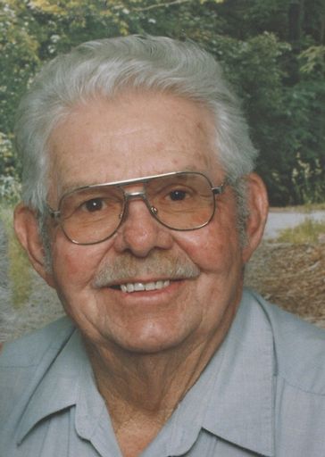 Leonard Charles "Chuck" Schmidt Profile Photo