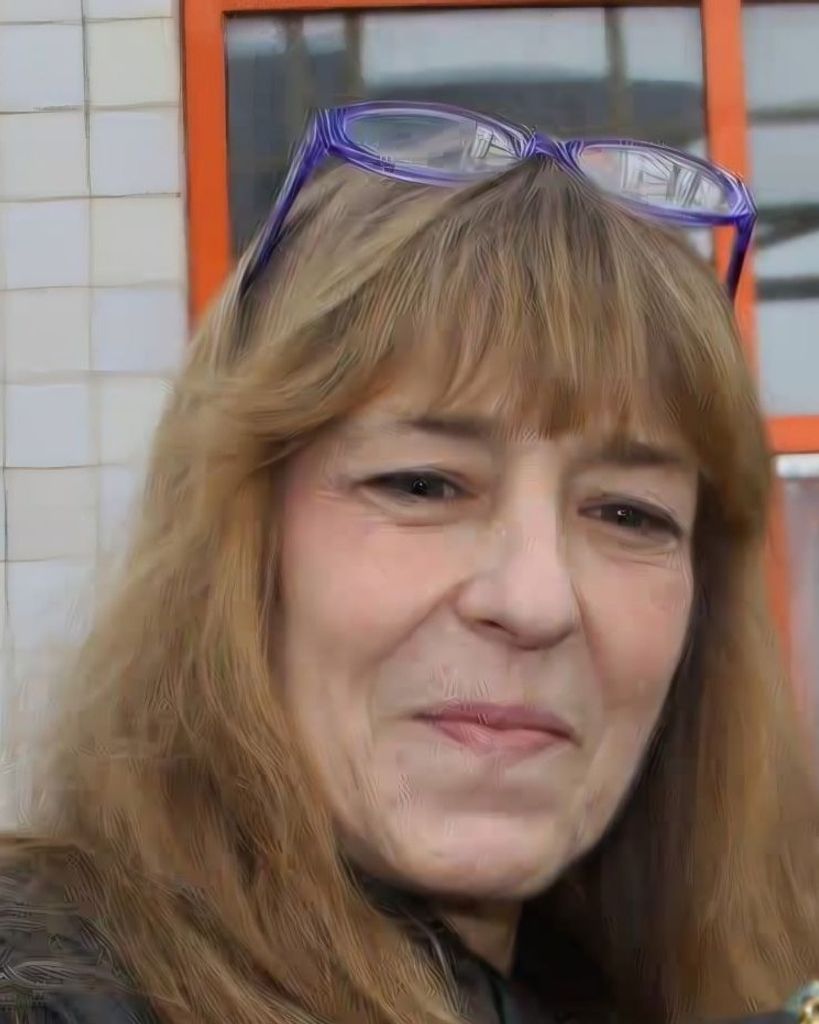Joyce L Moxley