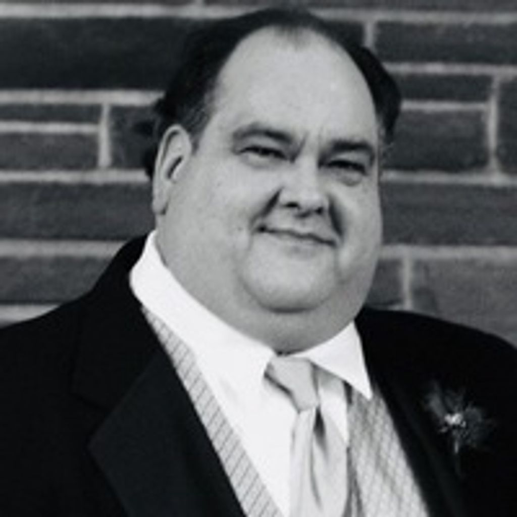 Jeffrey J Riccio