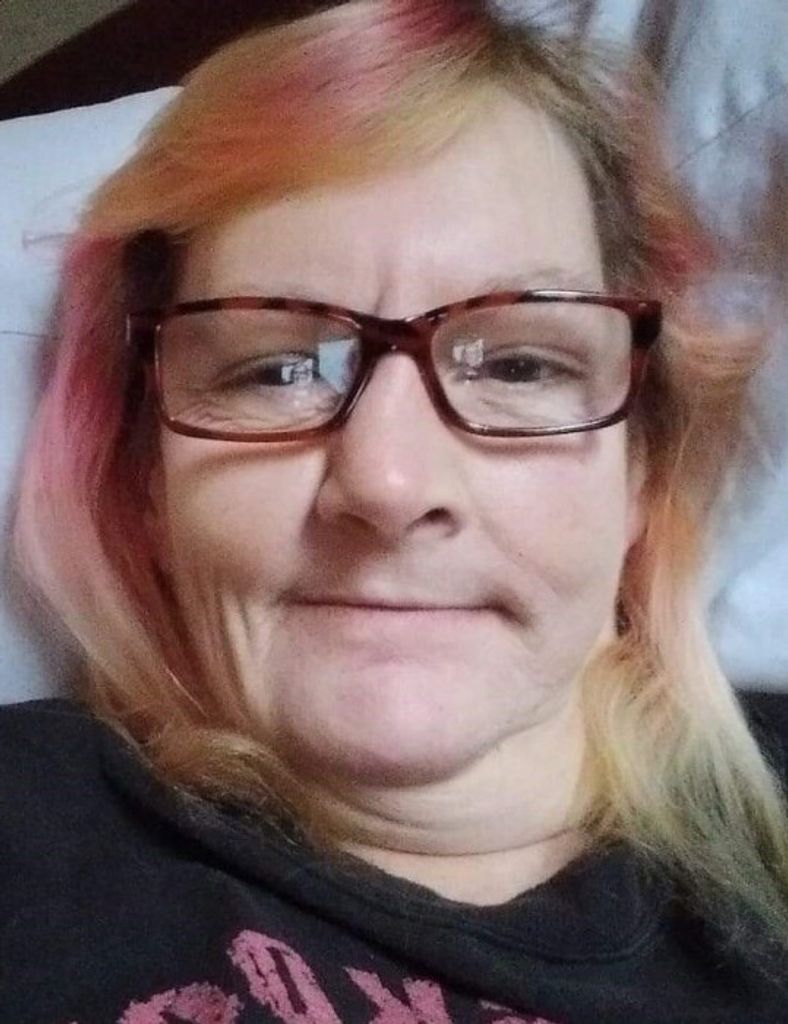 Lori Ann Daviduk Profile Photo