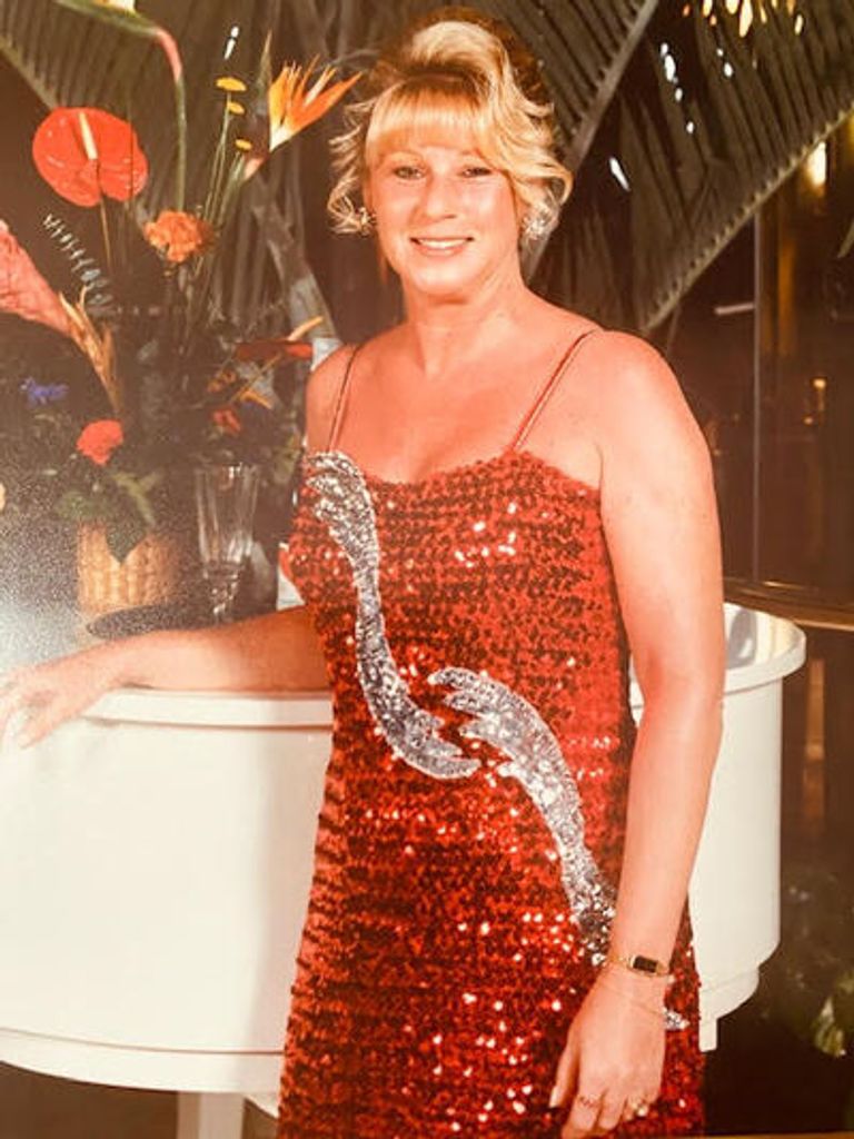 Linda Susan Hall Profile Photo