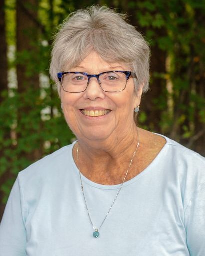 Lynne Ellen Lau's obituary image