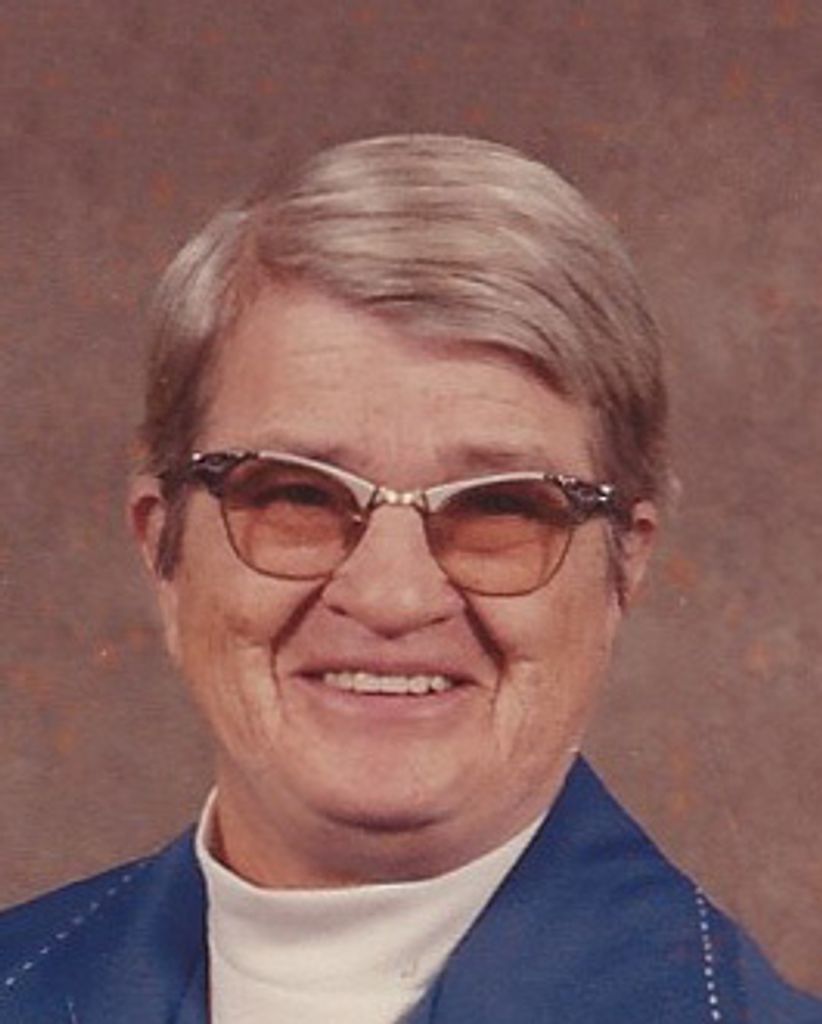 Luella Davis