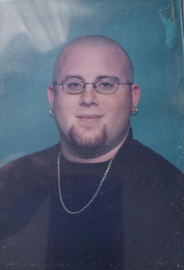 Derik Wayne Lamb Profile Photo